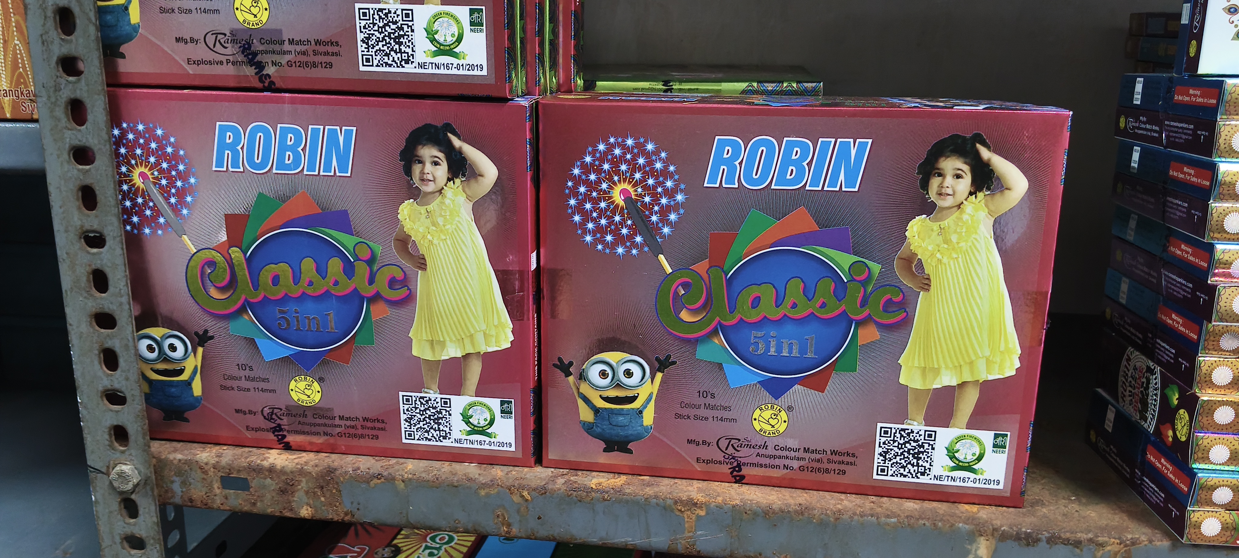 ROBIN CLASIC 5IN1 10 BOX crackers — Tiruchendur Murugan Vedi Kadai